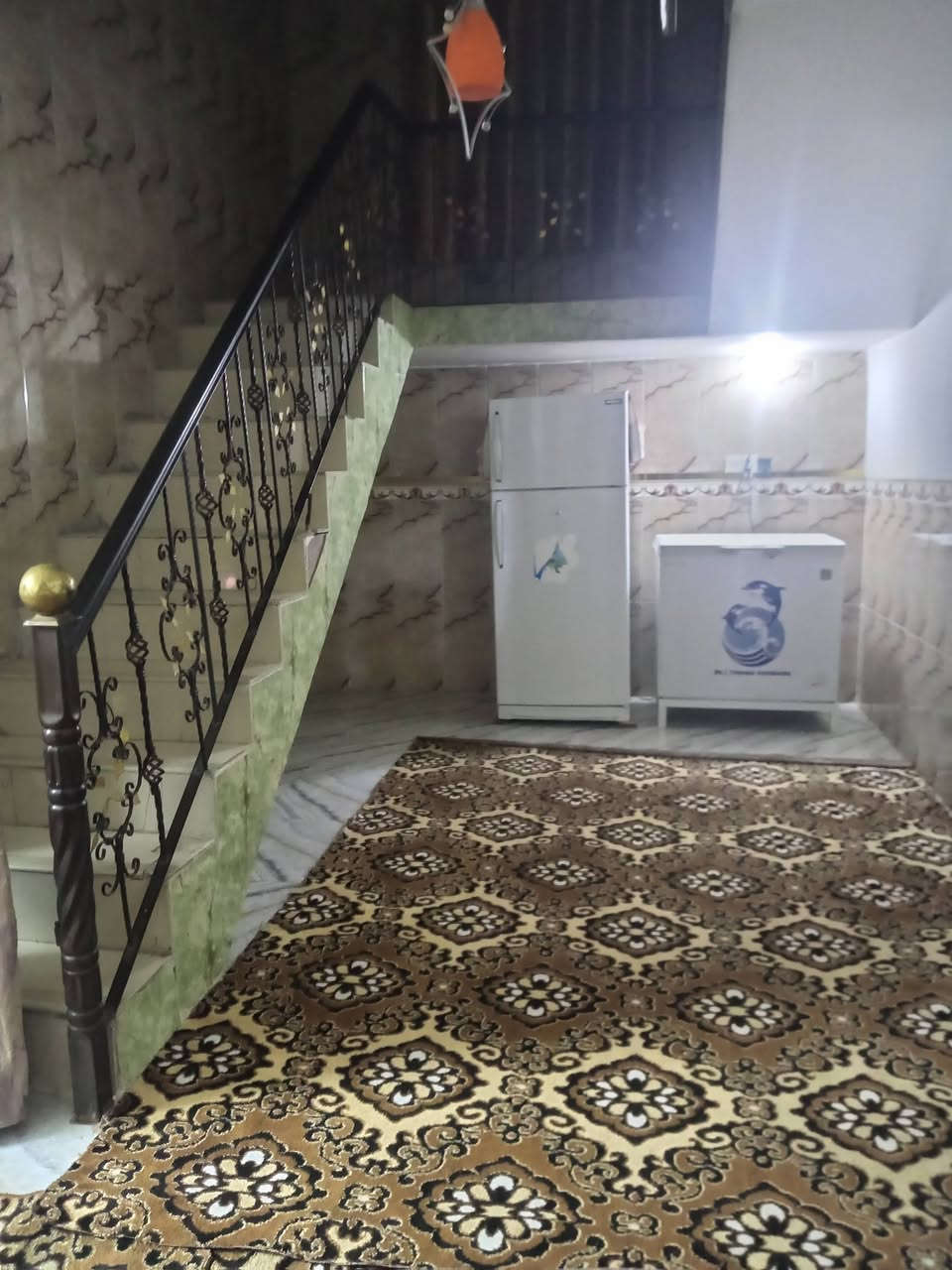 دور عدد 2 المساحه الكليه 400 متر منطقه السراي
السعر 310 الاسفسار مراجعة مكتب🏢 
حاتم كريم ابو مصطفى وعلاء كريم او اتصال☎️ 
***********
***********
