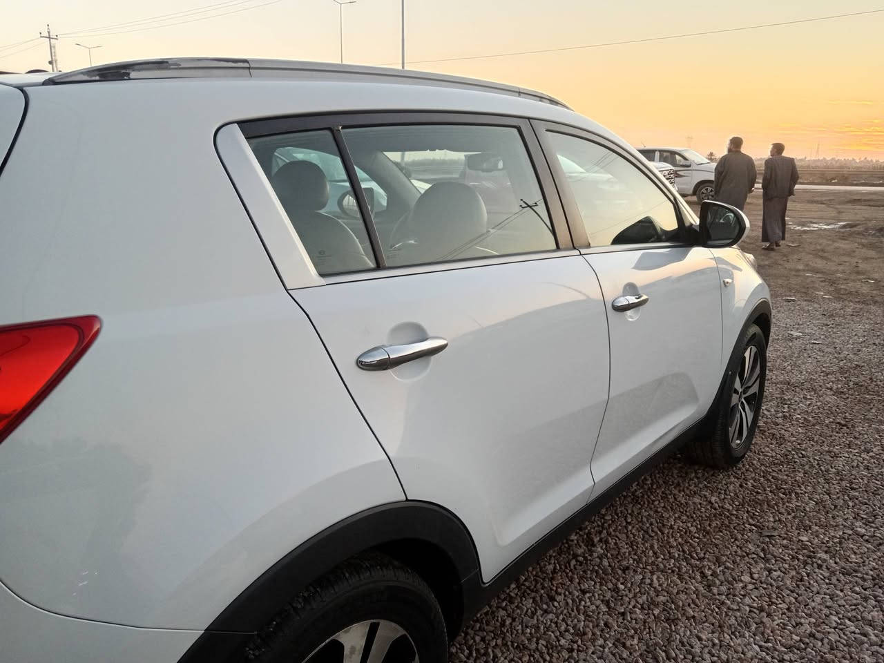 كيا سبورتج موديل ٢٠١٤ خليجي محرك ٢٤٠٠  دوش رقم قادسيه دولي مكفوله كفاله عامه مواصفات السيارة شاشه وكامره دواخل صاج حساس خلفي بلاجكتور السونار داخل المنشور السعر ١٥٠ ورقة نقد أو مراوس مكان السيارة السماوه الرميثه للاتصال *********** او ***********
