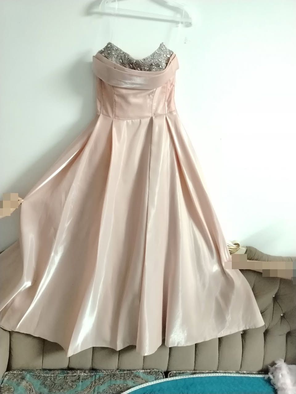 فستان سهره مستعمل ساعة ماخذي 180ابيع125فستان عقد مستعمل ساعة ماخذي 75ابيع50فستان اسود خامة اصليه توصى خياط ماخذي 80ابيع 50 سيت وردي ملمستخدم 15 سيت ابيض مامستخدم25


**إذا كنت صاحب هذا الإعلان وتريد حذفه لأي سبب، رجاءا أرسل رسالة إلى الدعم الفني**