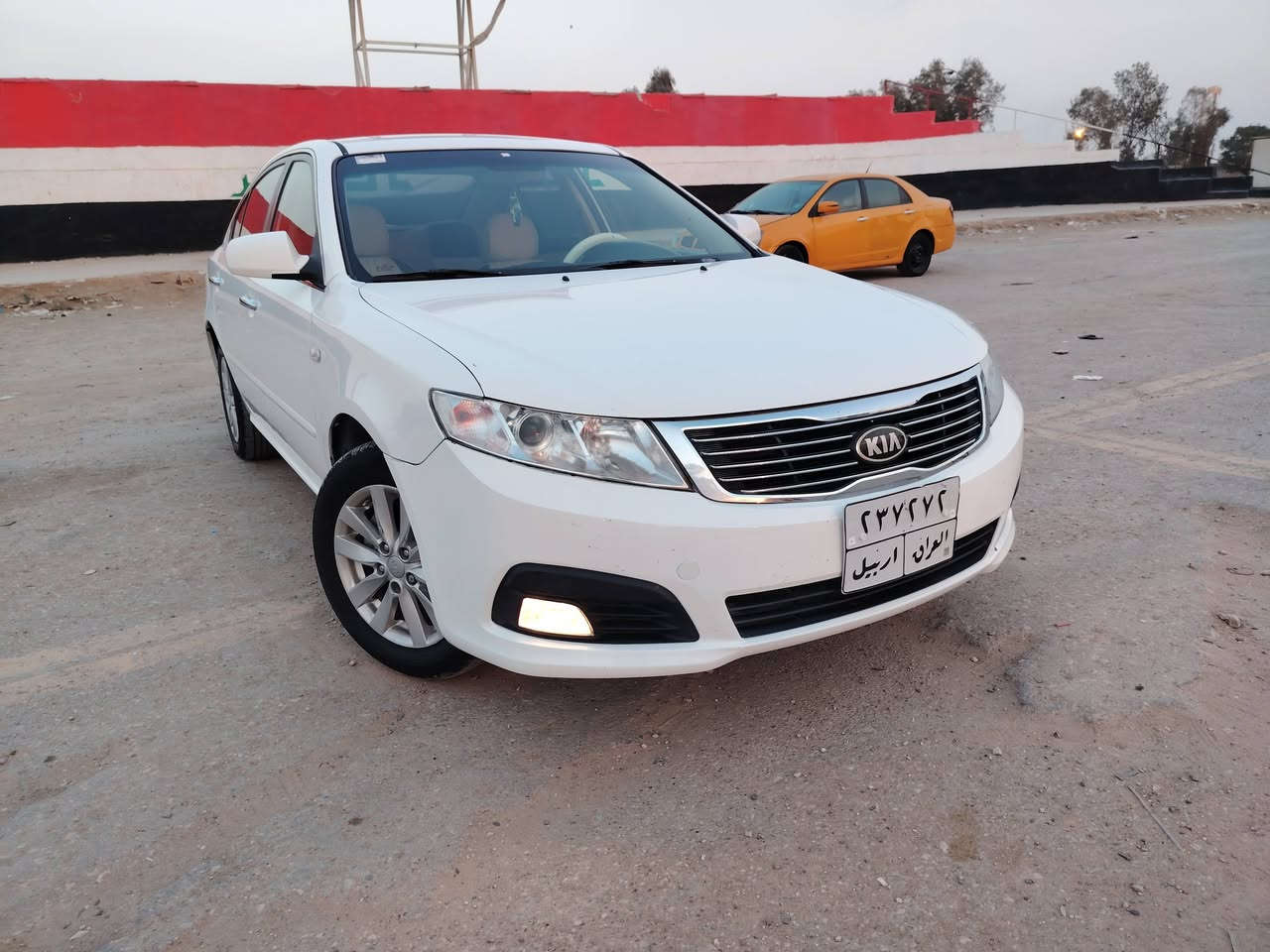 السلام عليكم
وبتيما موديل 10
خليجي رقم اربيل تحويل او وكاله
 بيهه نص جاملغ فقط امامي  كلش جديده 
السعر 118 وبيهه مجال
مكاني الديوانيه
***********
