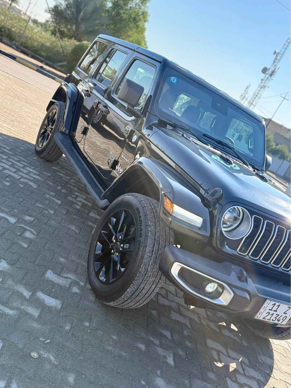 السلام عليكم جيب رانكلر  4Xe 2024  وارد امريكي
السياره مرقمه و جاهزه 

       2024 JEEP WRANGLER, SAHARA 4XE.  2.0L

حجم المكينه : 2000 تيربو + هايبرد + هجين شحن خارجي
المسافه المقطوعه : 16 ميل       
                    
الضرر : بنيد مبدل نفس الون
                       
   الايرباك : دركة استيرن و برده

#المواصفات 
1.قماره تتفصخ صير كشف
2.بصمه 
3.لوكير
4.كشافات 
6.شحن خارجي
7.هيتر بالاستيرن 
8. شاشه
9.هيترات بالكشنات
10.تشغيل عن بعد
11.كشنات مخمن
12هيترات بالكشنات
13. دمام خلفي
 

💰# السعر 317$ وبيه مجال

☎️تفاصيل اكثر هذا رقمي ***********  بيه وات ساب

مكان السياره : بغداد الكراده قرب ساحت الواثق بغداد, العراق
