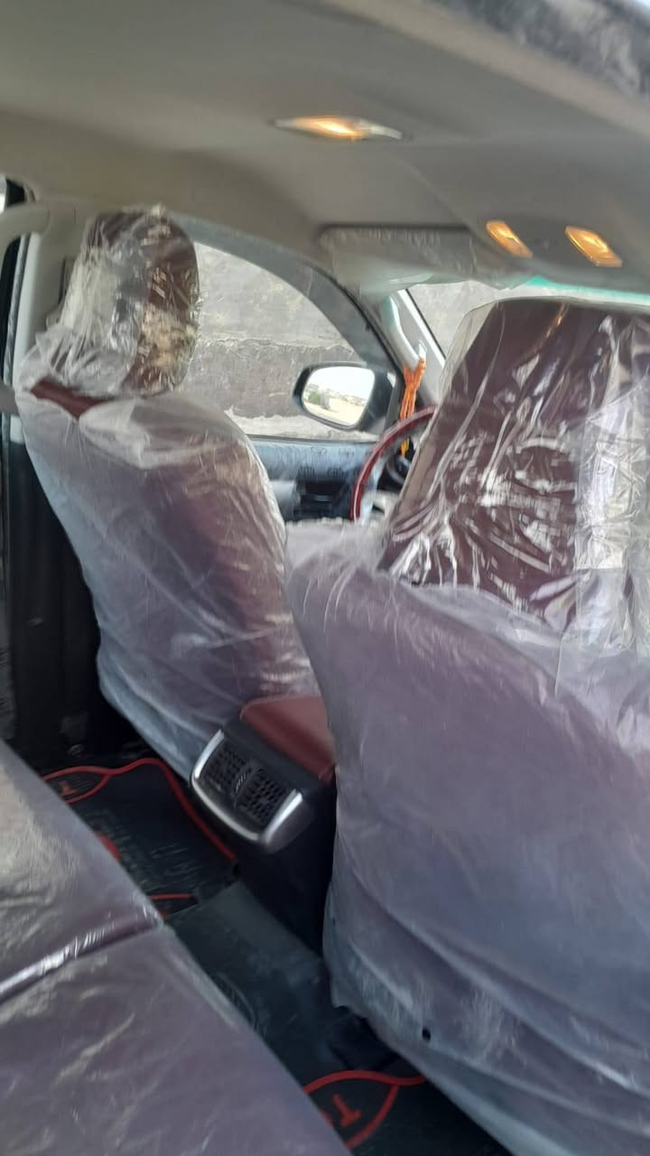 السلام عليكم 
للبيع تيوتا هايلوكس فور ويل 2023 كير عادي
رقم بغداد انكليزي ب اسمي 
ماشيه 36
مكفوله ماعدا بارد بسيط 
السعر 280 بيها مجال
***********
مكاني كربلاء
