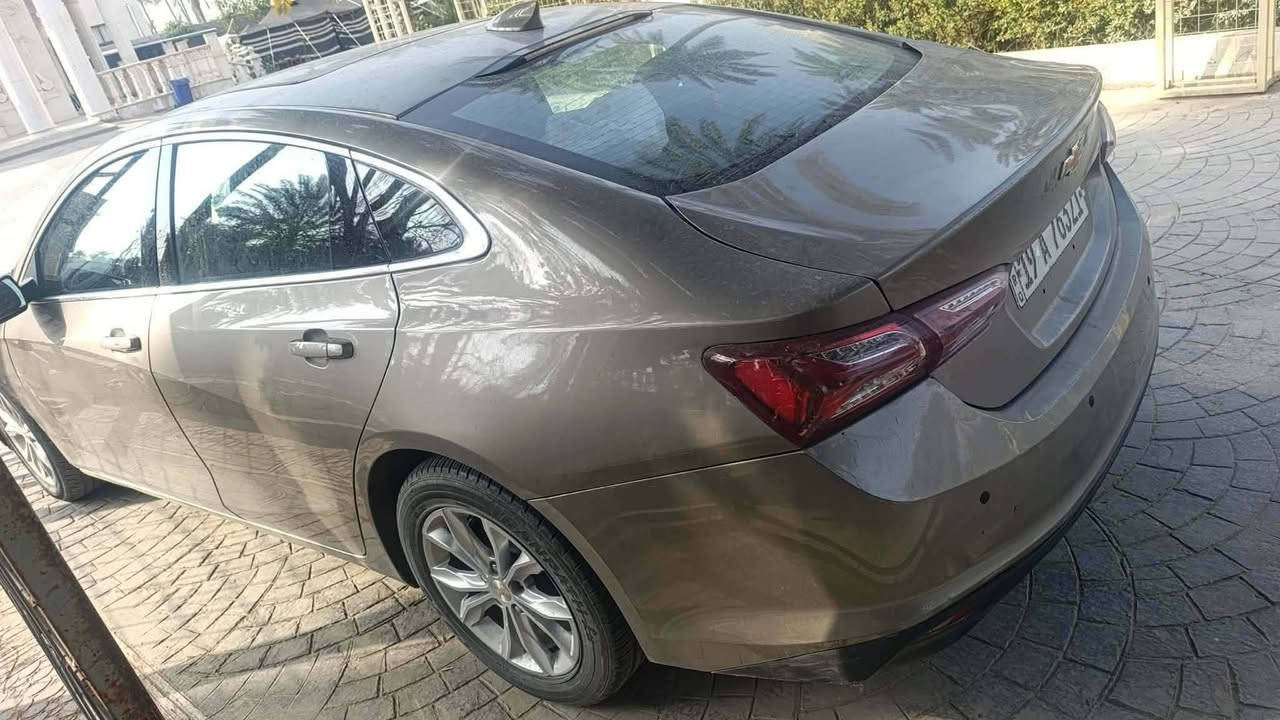 🚗 للبيع Chevrolet Malibu 2024 موديل 2024 أمريكي
سيارة معوقين، رقم كربلاء دولي
بيها ضربة سطحية خفيفة جداً وما تأثر على الاستخدام
✔️ مكينة قوية وناعمة
✔️ سيارة مريحة ونظيفة
💰 السعر 110  ورقه  سعر جدا مناسب  وبيها مجال للجادين
مكان سياره كربلاء 
⏰ البيع مستعجل
‏‪0771 209 3823‬‏
