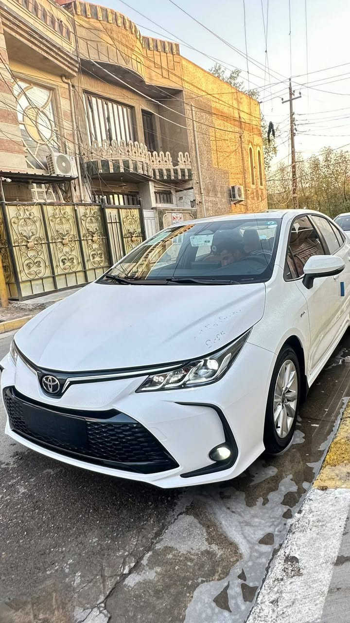 سلام عليكم 🙋
ارخص سعر بل سوك لو تلحك لو متلحك 😅
وبل عافيه عل ياخذها مقدماً 
كورلا موديل { 2025 } محرك { 1800 } هايبرد ⚡️ 
ماشيه { ٣٠ } الف السيارة 
فول مواصفات راح اذكر مواصفاتها للي ميعرفها :

⬜️ فتحه سقف طكتين 
⬜️ كشنات جلد اصلي مشمشي 
⬜️ هاند بريك بصمه 
⬜️ كامره خلفيه دواره 
⬜️ دخول ذكي + بصمه تشغيل 
⬜️ شاشات اصليه عدد { 2 } دجتال
⬜️ رادار امامي + مانع تصادم توقف ذاتي
⬜️ تبريد قطعتين 
⬜️ تحكم ستيرن جهتين
⬜️ لايتات دينامك تحكم يصعد وينزل 
⬜️ اشاير بل مري 
⬜️ اوتو هولد 
⬜️ بجم زنون فول { LED }
⬜️ بك لايتات { LED } 
⬜️ سبايدر خلفي اصلي وياها 
⬜️ ويل كب كروم 
⬜️ بصمات عدد 2 وياها

العنوان 📍: بغداد المشتل حي رئاسة المعليمن 
📞هـ ***********
السعر : 💵157 وبيها مجال
