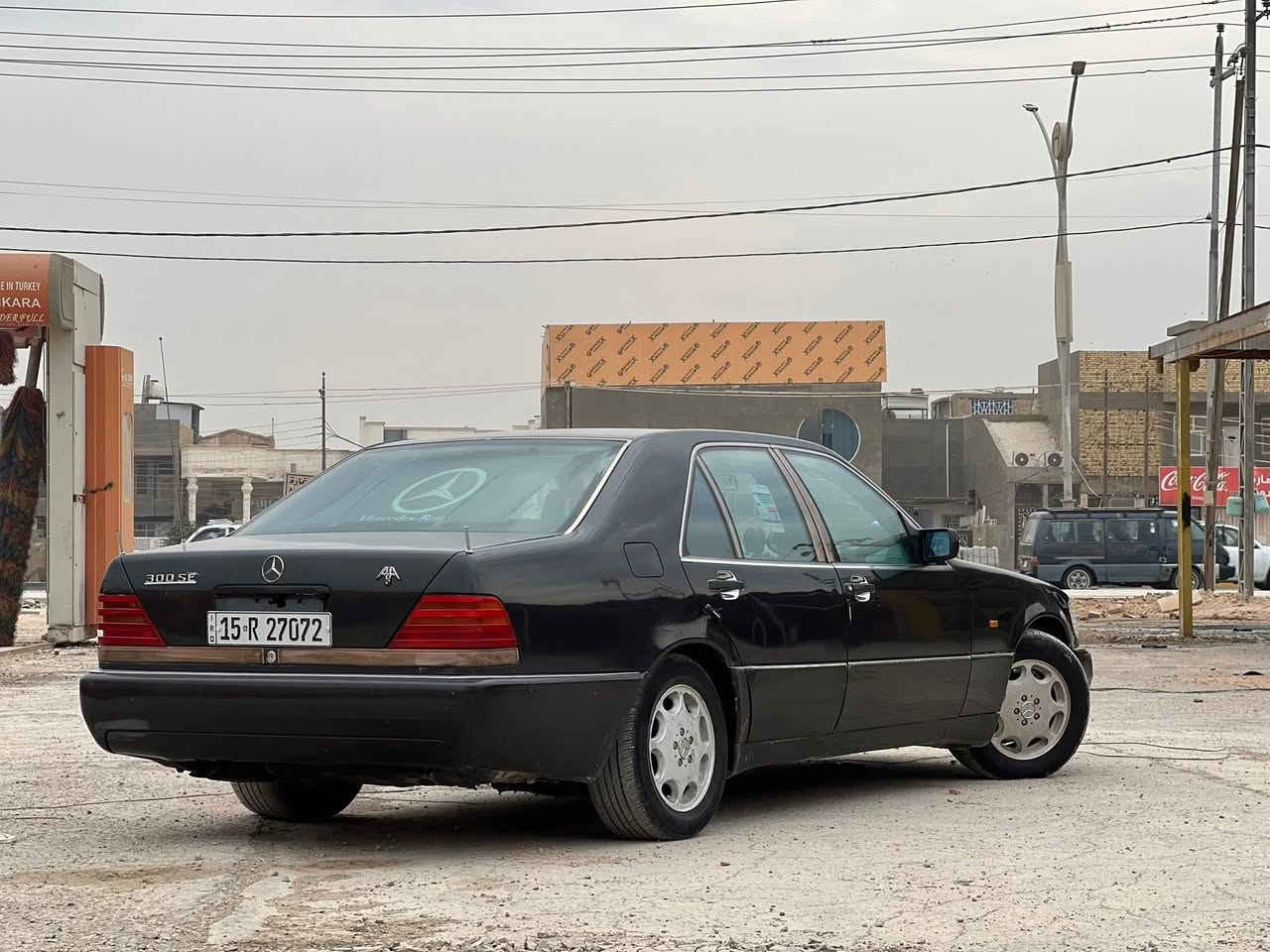 للبيع مارسدس 320 موديل 1993 محدث 96كفاله من الضربه والصبغ تخم تاير حداديه جديده كهربائيات شغاله لايت عالي ناصي ناصي زنون دواخل جديده مكينه مفتوحه  كير كفاله رقم انبار مكاني ديوانيه السعر67وبيها  مجال للاستفسار ***********
