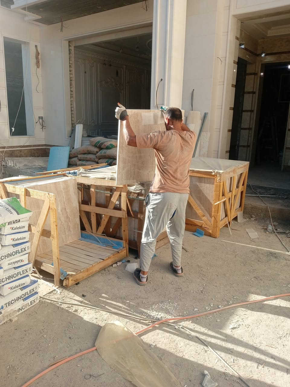 *********** نشتغل تصعيد كافة مواد البناء عل ظهر بغداد كرخ ورصافة واتساب
