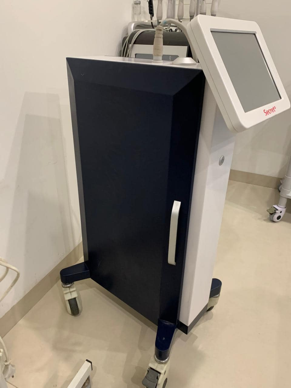 السلام عليكم اجهزة للبيع مامشتغله نهائياً 
اي استفسار راسلني خاص


**إذا كنت صاحب هذا الإعلان وتريد حذفه لأي سبب، رجاءا أرسل رسالة إلى الدعم الفني**