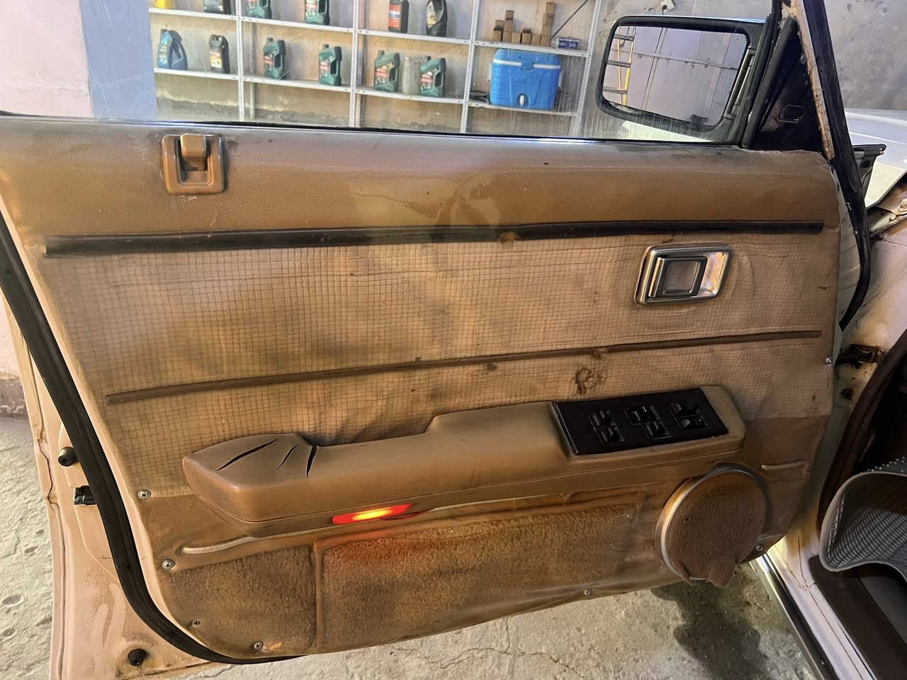 سلام عليكم تيوتا كراون سوبر
مكفوله من الضربه
كَير عادي
كرهبائيات كلها شغاله
الناصريه مركز
تحويل ثاني يوم
***********
السعر 68
