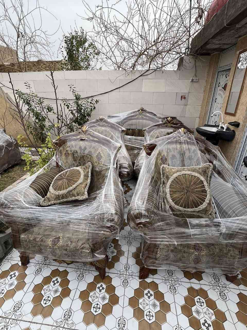 وصول حاويه ديوان وتخم باله مستخدم نظيف
***********
