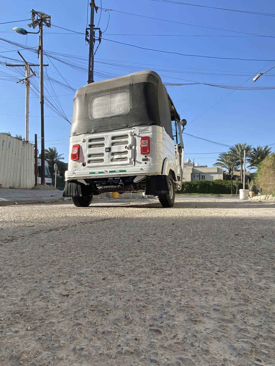 تكتك مديل ٢٠. مرقم بسمي.  مابيه نقص كبل الشغل   ***********. سعر. ٦٧٥٠ وبيه مجال
