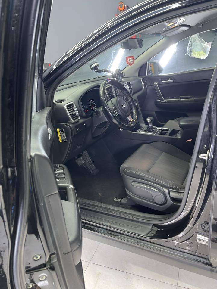 سلام عليكم
كيا. سبورتج 2019
كلين تايتل 
بدون ضرر 
فقط بارد صغير 
ماشية 96 الف كيلو متر
كير محرك مكفول 

سعر (175 ) ورقه  وبيها مجال بسيط 

‭‬  0788 295 0830‬
