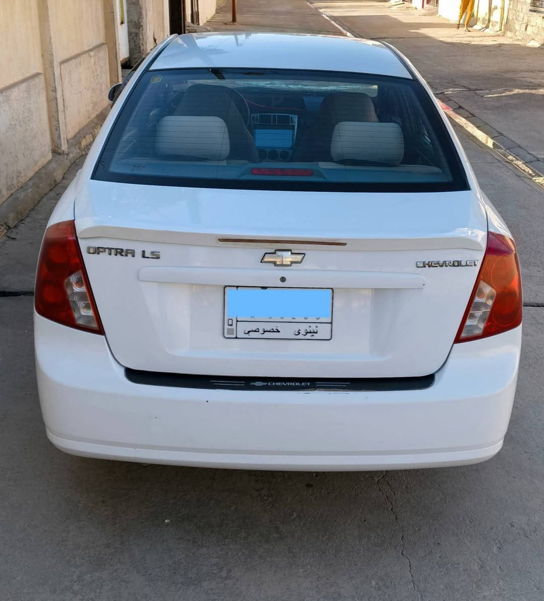 السلام عليكم ... 
للبيع اوبترا 2011 رقم نينوى ... مال مؤسسة الشركة العامة ...
بدون حادث بدون ضربة بيها رصعات تتعدل عالبارد 
بيها جهة السايق الداير الخلفي بي معجون فقط
الگير شرط (المحرك بي صرف شوية) وتخم تايرات جديد شرط تبريد وتدفئة وكهربائيات كلها شغالة وجامات كهرب وقفل مركزي وشاشة وكاميرا ... سيارة مابيها نقص ... السعر 88 ورقة
للاستفسار  ***********
