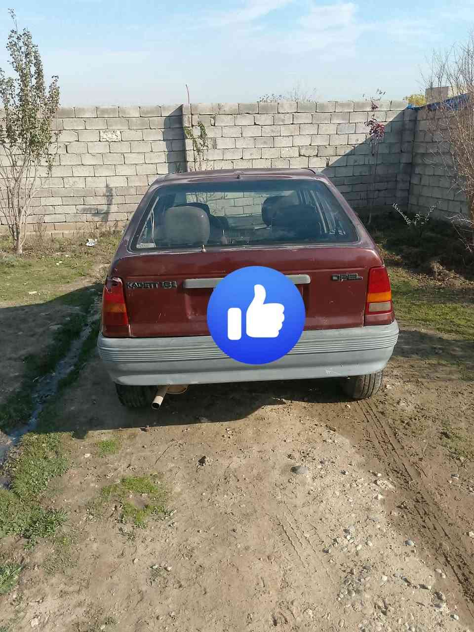 اوبل كاديت حجم 16محرك وكير وصدر كلو شرط سيارة طبه نكرة سلف وين ماتريد روح بيهه رقم  نينوي الماني شرط التحويل الشرعي متوفي بس ماعندو قاصرين اسيارة حلوة السعر 20ورقه ترهم مقدمه 10والباقي اقصاد ومراوس ترهم حسب القناعه الشراي يتصل على رقم الهاتف ***********الي موشراي يتخطه النشر رجا
