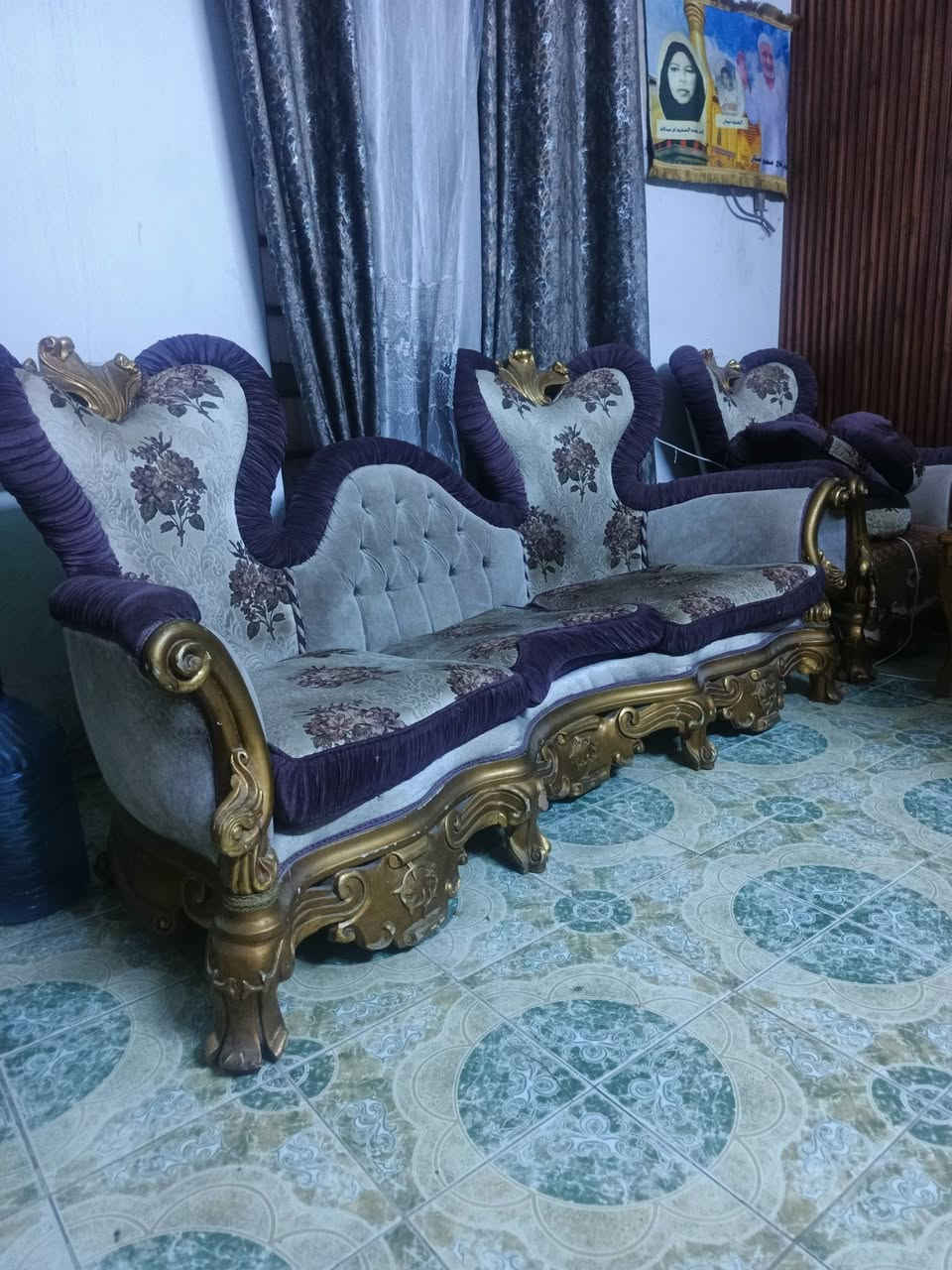 تخم للبيع بسعر كلش مناسب *********** يوجد واتساب العنوان حي اور مقابل المطعم الفلسطيني اول فرع بالستمية

