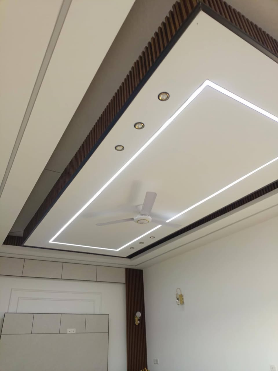 دار مساحه 350 متر لبيع منطقه حي الورود بسعر مناسب طابو زراعي وبسعر مناسب للاستفسار  *********** 
***********
