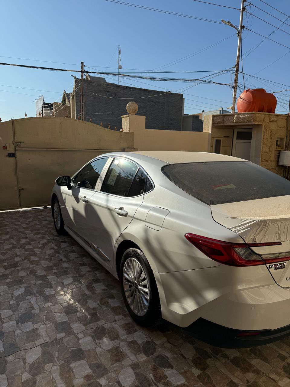 تويوتا كامري 2025 خليجي بانزين فقط ٤٦كم 
مواصفات LE شكل جديد 
كير و محرك بشرط رقم سلمانية تحويل ثاني يوم 

المواصفات
محرك 2500 
بصمة تشغيل
فتحة
شاشةكبيره 
كامرة
كرسي السايق كهرباء 
حساسات امامي خلفي 
هاند بريك بصمة
3 انظمة قيادة 
الايكو والسبورت والنورمل 
مصابيح امامية زنون 
اوتو هولد 
ايڤي مود 
داخل لونين 
اشارة بلمري 
السياره جديده بمعنى الكلمه
وباقي المواصفات المعروفة 
مكان السياره صلاح الدين 
رقم الهاتف ***********
