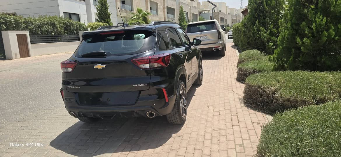 شوفليت تربلیزە 
فول مصفات 
رقم سلیمانی
بدون حادث 
رقم صاحب سيارة(***********)
