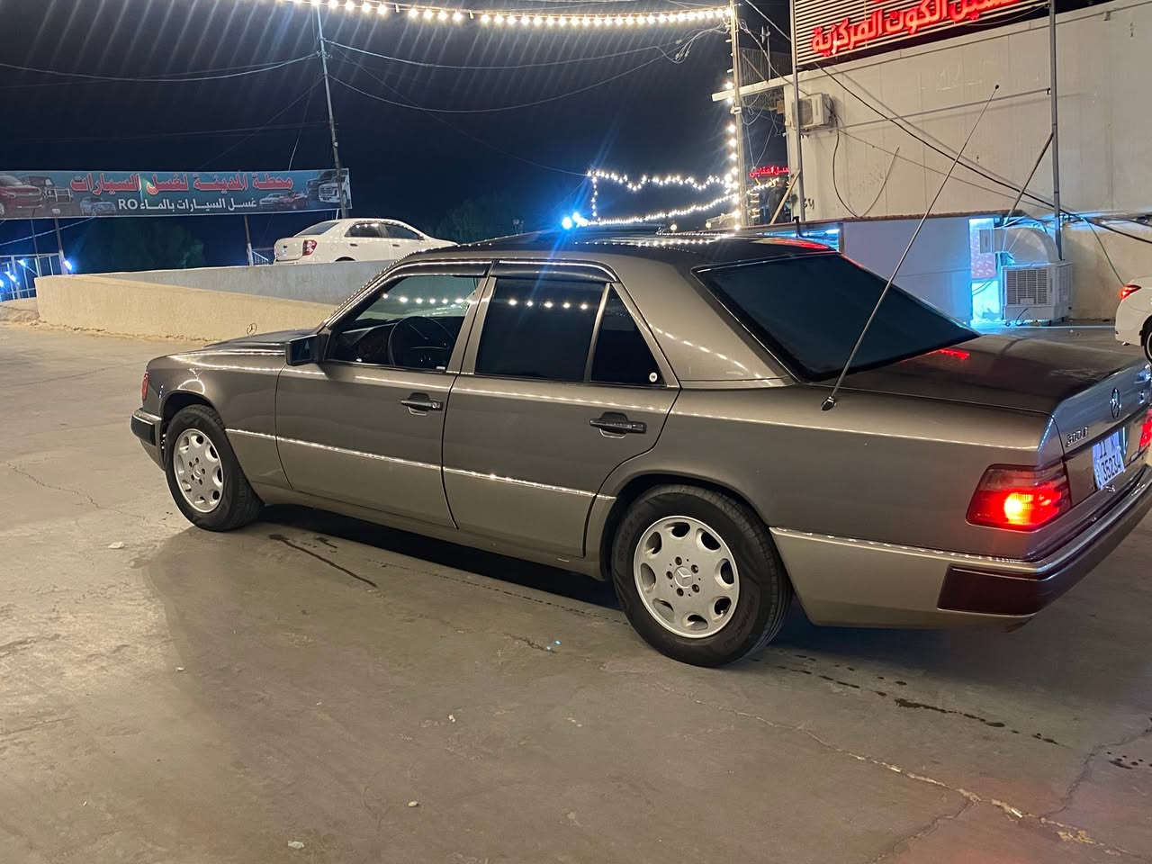 مارسدس مديل 90 مكفوله كفاله عامه من صبغ وضربه مكينه خرطيم 280 سته سلندر تخم تاير حداديه تبريد ثلج رقم بغداد انكليزي مكان واسط سعر 110 //***********
