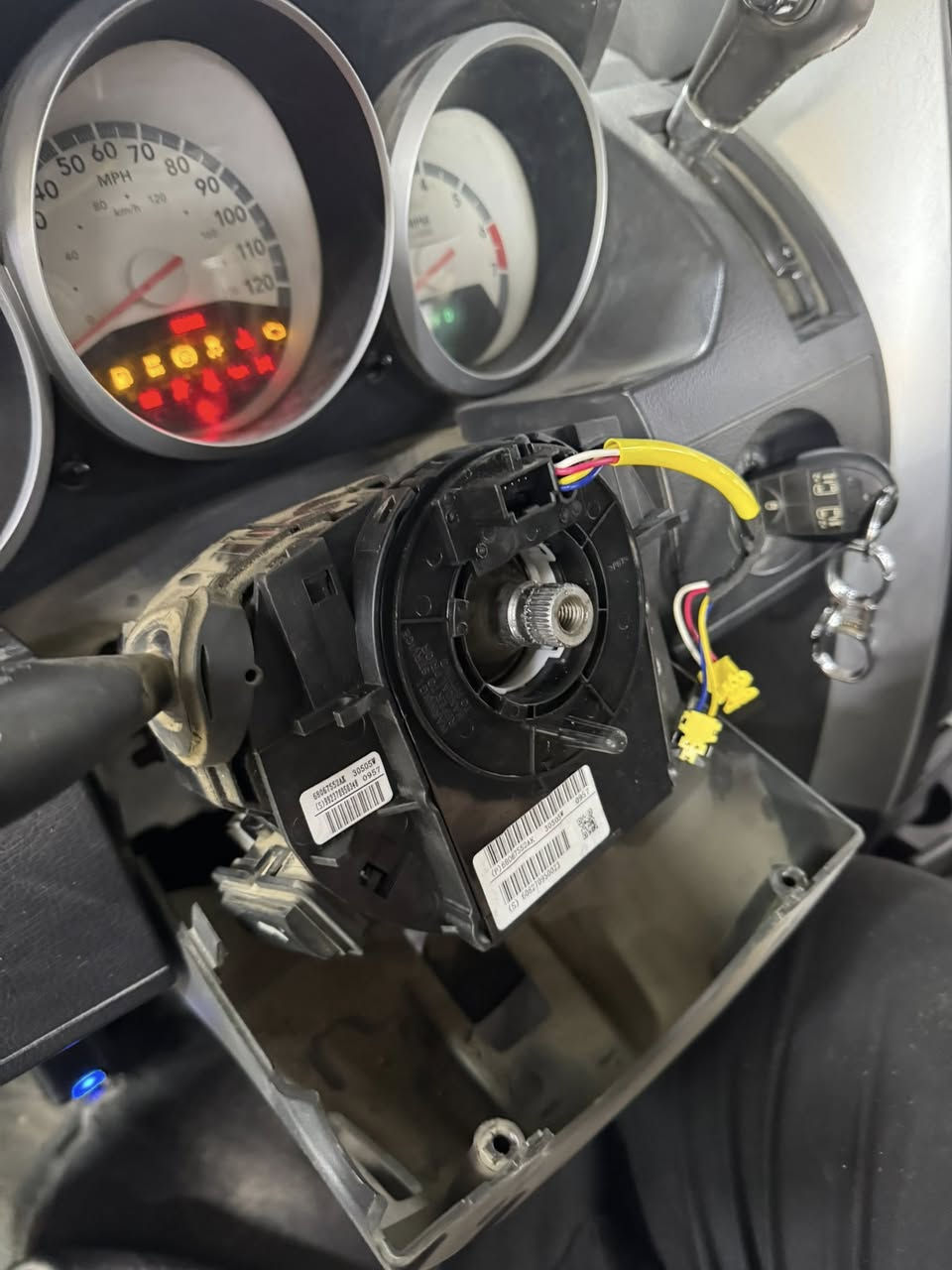 مساء الورد 🌹

🚘 دوج  كراند كرفان 2009
🔧 جانب من أعمالنا في الوافي لصيانة السيارات الأمريكية

✔️ تبديل شريط استيرن خاص بالهورن وتحكمات الراديو
أصلي أمريكي جديد (MOPAR)
✔️ تبديل دبلات أمامية
✔️ تبديل زوج طبلات
✔️ تبديل شمعات
✔️ تبديل رباطات (لاستيك)
🎰🎰🎰
✔️ تبديل حدادية الصدر الخلفي كامل مع البوش والدبلات
🔹 العمل حسب العرض المقدم لأعضاء الكروب بسعر 175
✔️ تركيب تخم إطارات قياس 225/70/16

🔧 شغل نظيف • قطع أصلية • أمان وضمان
كل هذا وأكثر في محلات #الوافي

📍 العنوان:
🔹 بغداد – حي الجامعة – نفق الشرطة باتجاه العامرية
🔹 الفرع الرئيسي: بغداد – سريع الغزالية – أبو غريب – قرب سيطرة السونار والتبادل

📞 أرقام الهاتف:
0771 771 9311
0780 716 3810

⏰ التواصل بأوقات العمل فقط لطفًا
الوافي… ثقة وأداء يليق بسيارتك 💪🚗
