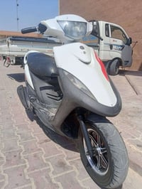 عدله مكينه مجفته جديد بيه كلجات حلوه دراجه السعر ٤٥٠ وبيه مجال المكان ...
