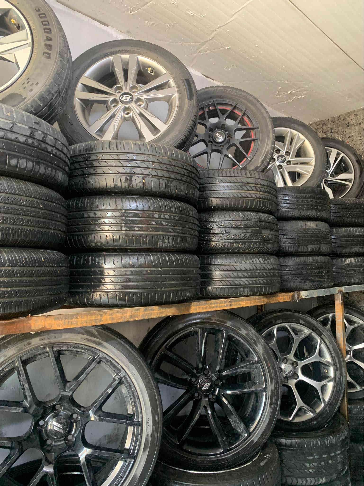 السلام وعليكم ويل كبات لبيع أو مروس يوجد جميع انواع الويل الحديد مكاني بغداد تقاطع الكياره مقابيل قطاع 20 صار الفتح والشد والبلنص مجاني لاستفسار *********** Colombo
