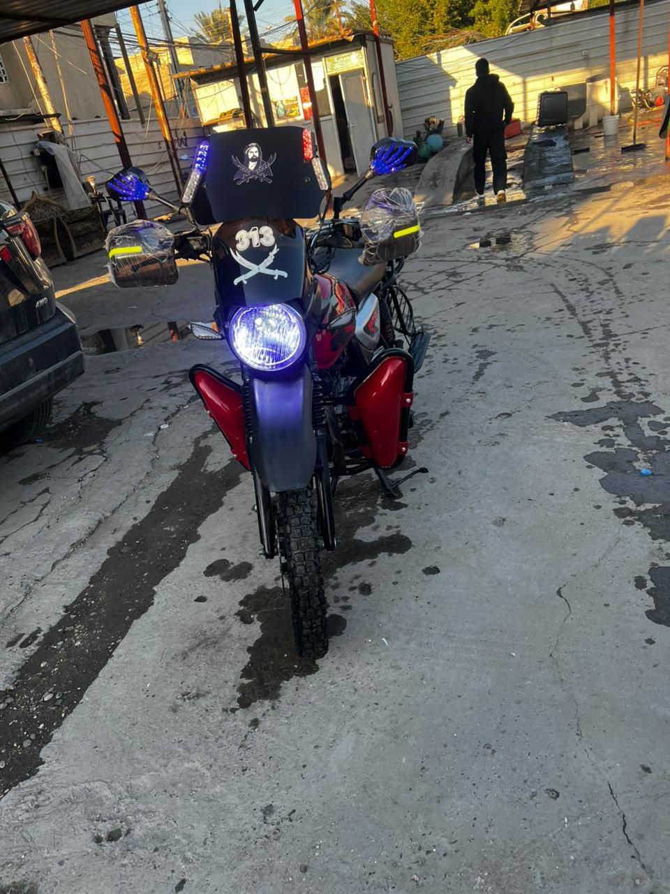 السلام عليكم بوكسر
موديل ٢٣ كفاله عامه 
تجفيت شركه بيها تزويدات خير من الله 
مكاني بغداد السعر ١٥٠٠ بيها مجال مو شراي لتخابر ***********
