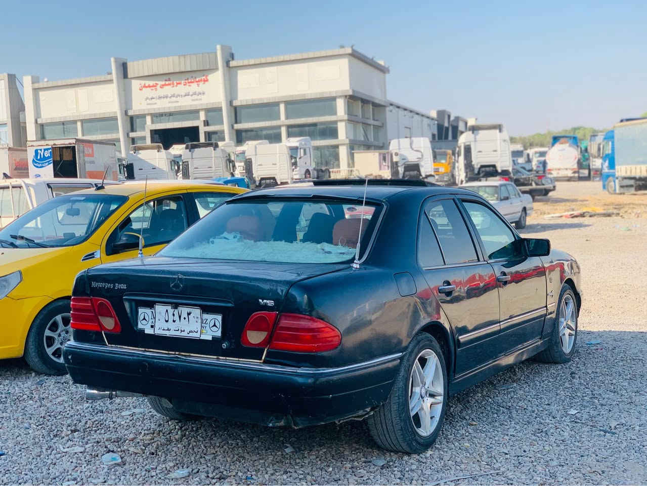 مارسيدس عةفريت موديل ١٩٩٦ 
گيرو مةكينة بةتةي ٣٠٠٠.vvt 
ئارمي سليماني 
***********
Admin كالار, السليمانية

