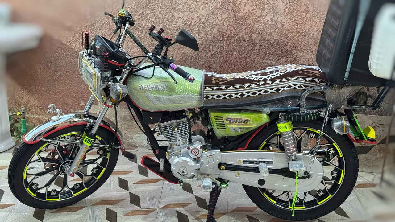 يالله … دراجه سفانه موديل 2025 200cc  اوراق (اسكنر) بصمة تشغيل عن بعد مثل ما موضح بالفديو نكرة سلف نظافتها 100% من ناحية المحرك والكهربائيات شوفت عينك صارلها كم شهر طالعة من الوكيل …العنوان بابل سعرها 900 قفل 🔐 لاتراسلني ع السعر لان تبلع حظر من حيث لاتعلم 😌متواجد فقط ع الواتساب او ع الخط ♥️ ***********
