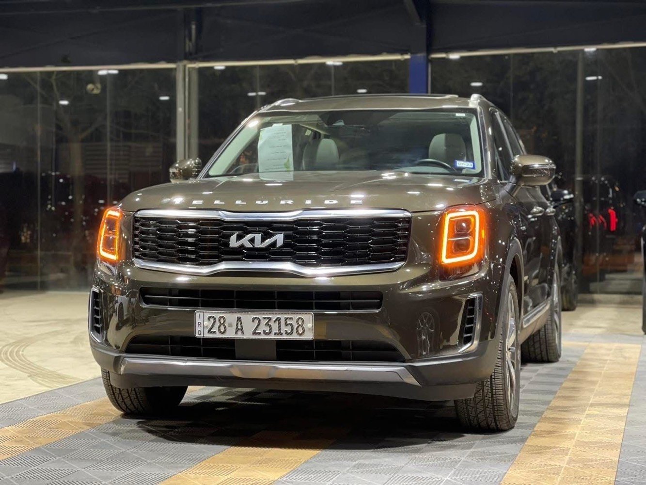 كيا تيلورايد 2022 EX
مواصفات معروفه فتحه 
تحكمات ستيرن كامله
كشنات جلد 
منفصل 
ابيض ملكي 
حساسات امامي خلفي
فتحه 
رادارات اماميه وجانبيه وخلفيه 
السياره جديده وكلشي معايزه
حادثها ابواب جهة السائق فقط 
كفاله عامه 
رقم نجف دولي مداور ثاني يوم
الابواب تم تبديلهن اصلي شركه نفس اللون 
يعني بدون صبغ 
السعر 295 ورقه مع المجال البسيط 
للتواصل واتساب على الرقم