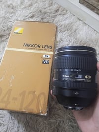 عدسة نيكون • ٢٤-١٢٠ • نظيفة كلش