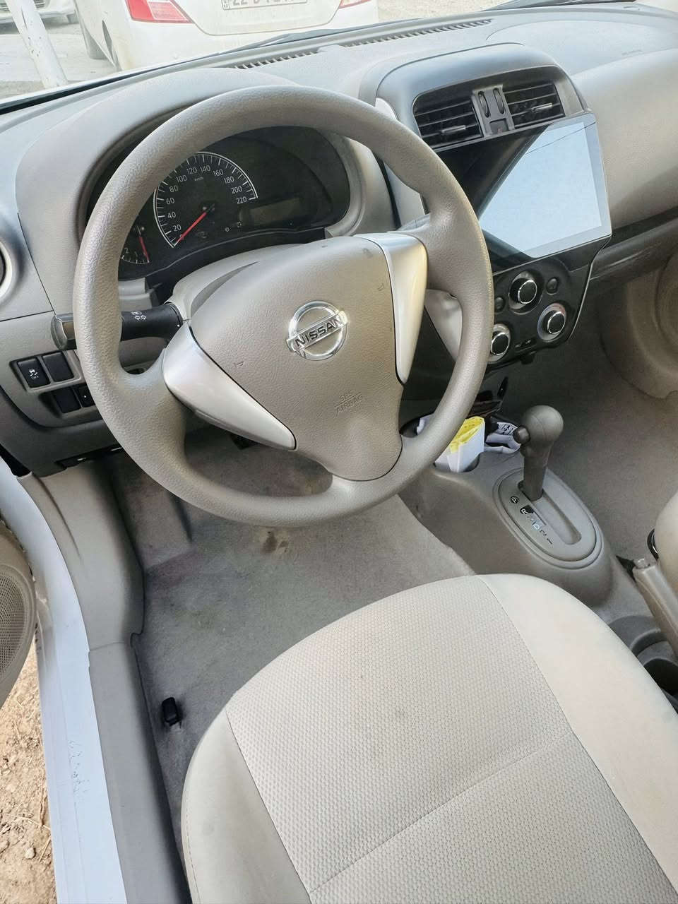 السلام عليكم شباب
نيسان هندي بليته زركه موديل ٢٤ ماشيه ١٥ رقم باسمنا تريد تحويل تريد وكاله مكاني بابل مركز المدينه  السعر ١٢٦ وبيها مجال حق الجيه 

للاستفسار ***********
