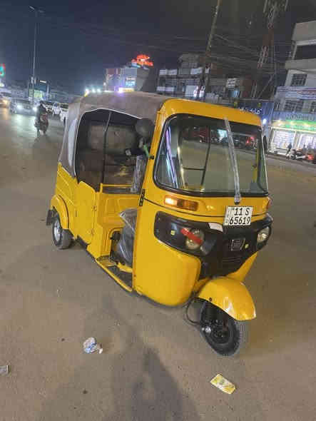 سلام عليكم تكتك للبيع موديل 22 شهر 9 تكتك مكفولة عنوان بلديات شراي اتصل ***********
