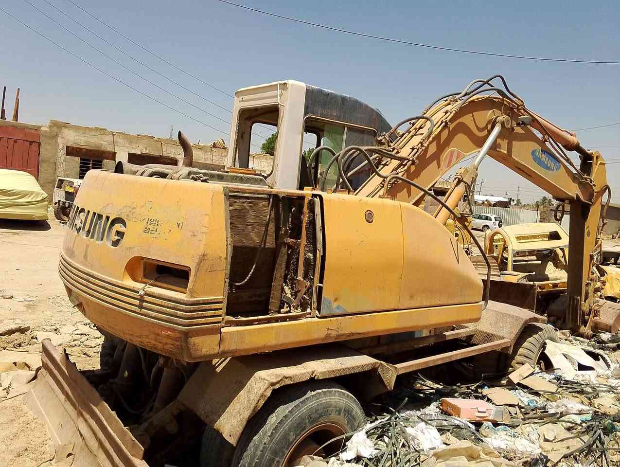 السلام عليكم حفارة سامسونج ياباني محرك كمنز امريكي مظخة خير من الله كيله 110 كانت تشتغل جبت مظخة ستيرن بعندني ماشادهة بيها بعض الملاحظات رقم الماني المالك جيراني ابيع هل الموجود موبايل ***********
