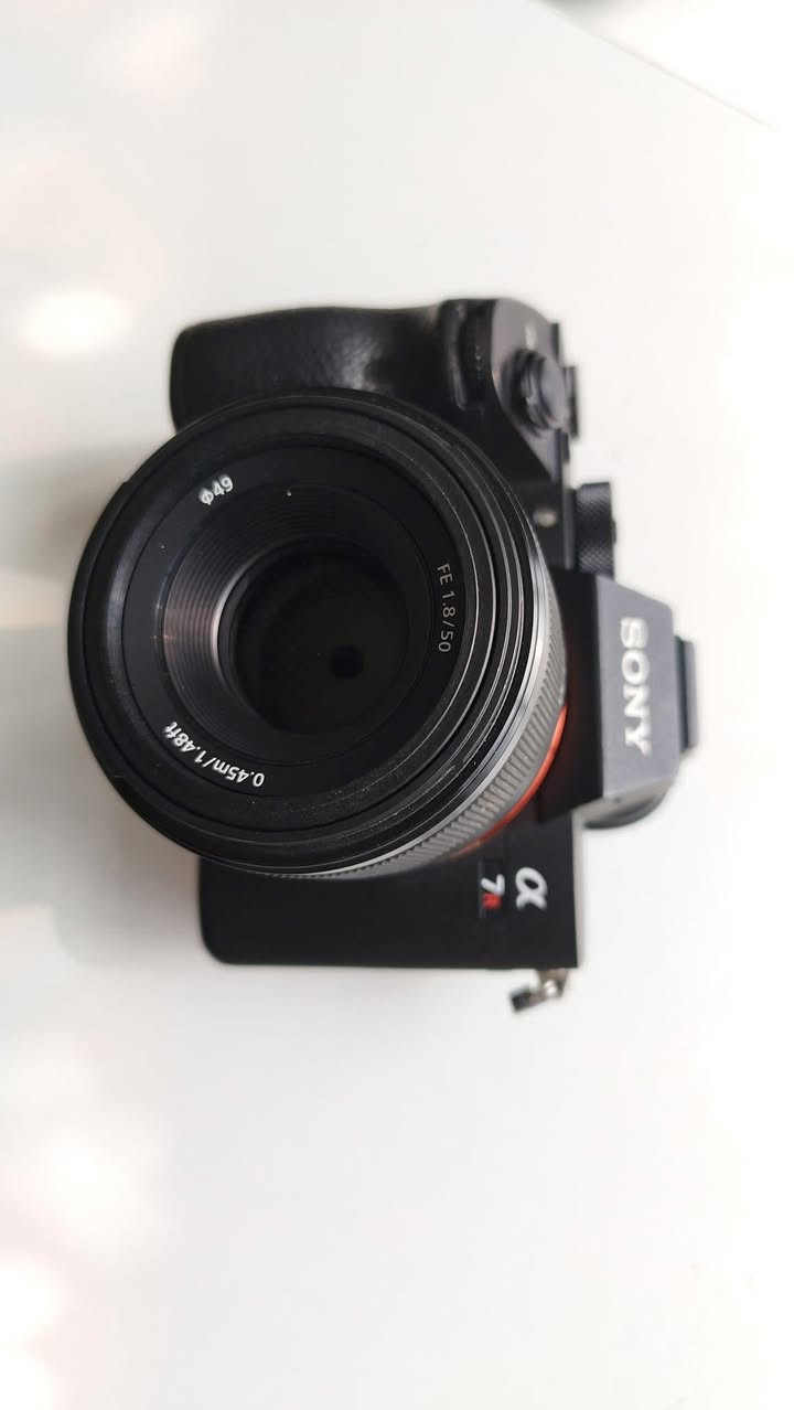 للبيع عدسة سوني Sony 50mm FE f/1.8
جديدة استخدام قليل كل ملحقاتها موجودة


**إذا كنت صاحب هذا الإعلان وتريد حذفه لأي سبب، رجاءا أرسل رسالة إلى الدعم الفني**