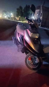 دراجه كامله كلشي بابيهه سعرهه بس 250الف بيهه مجال بسيط حك جيتك الستفسا...