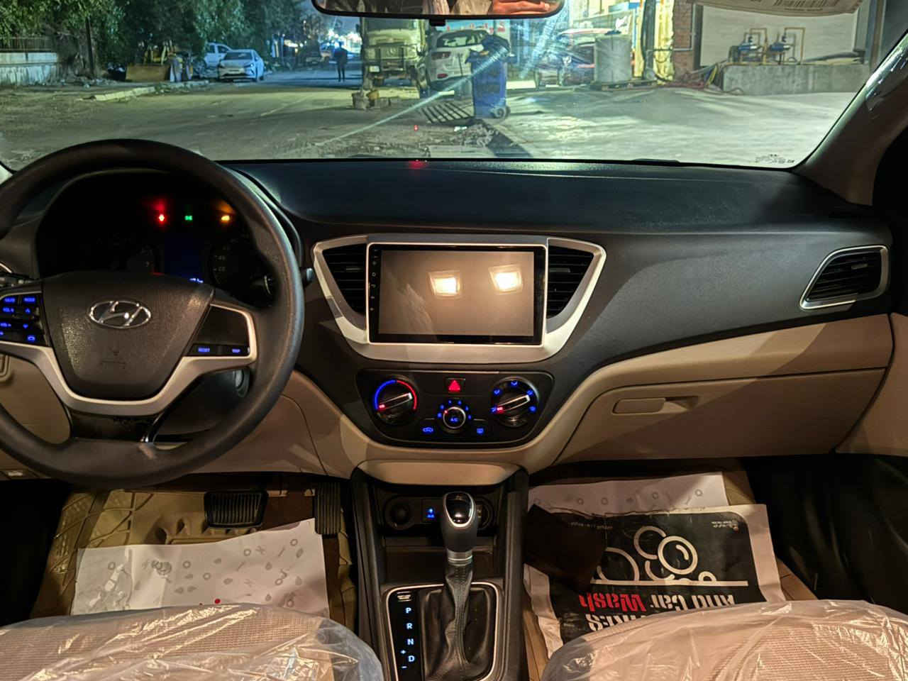 اكسند موديل 2020 زيرو سياره وضع شركه رقم أربيل كير مكينه برغي مامفتوح  كفاله عامه اي شخط ما بيه نضيفه 
متواجد بس رقم *********** مكان بغداد
