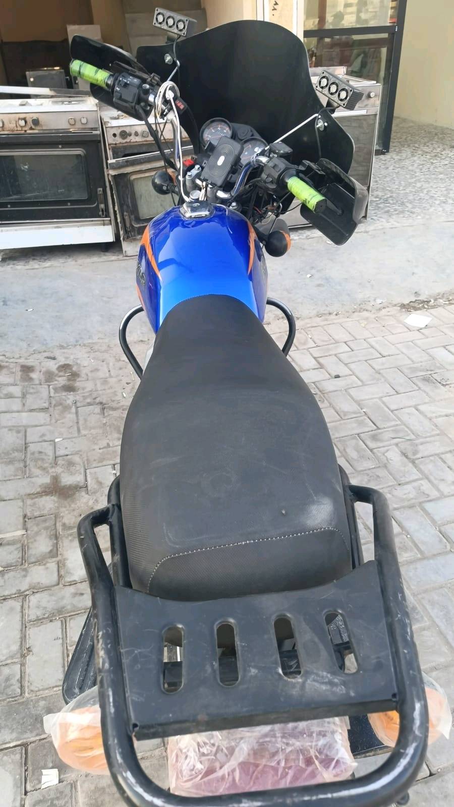 عنوان بغداد مدينة الصدر
موديل ٢٢
رقم انكيزي


