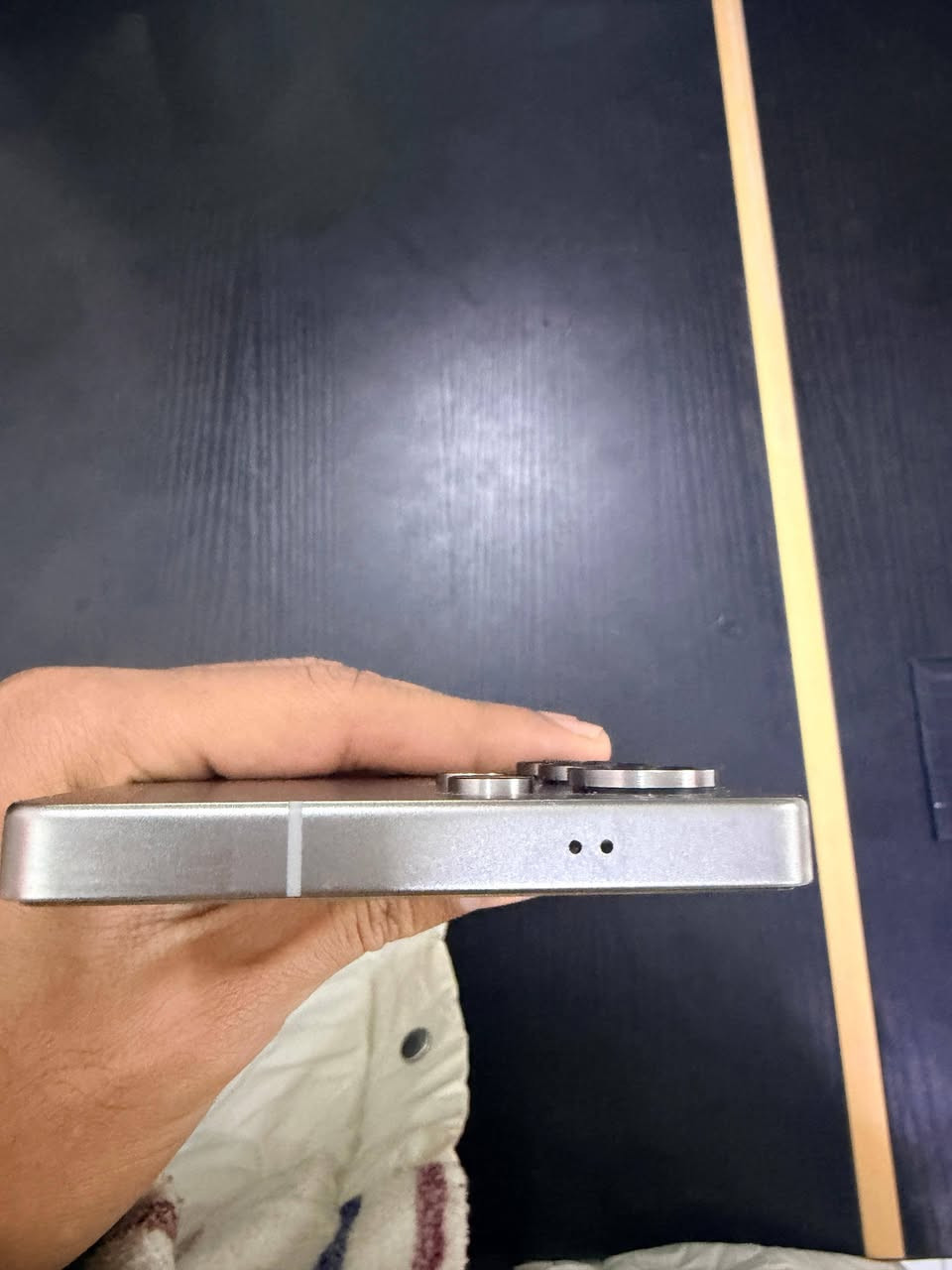 السلام عليكم 
عندي جهاز البيع Samsung S25 Ultra
ذاكره 256 رام 12
جهاز شراق اوسط 
جهاز كسر كارتون بعد جديد 
مستخدم شهر اونص كامل ملحقات   وبعده بضمان شركه الواطني 
وهاذ الكسر بل الزكه وشاشه خدش واحد مابيه 
السعر مليون 150وبيه مجال 
مكاني ناصريه سوق الشيوخ كرمه بني سعيد ناحيه الطار 
تصال مباشر فقط فقط ***********
