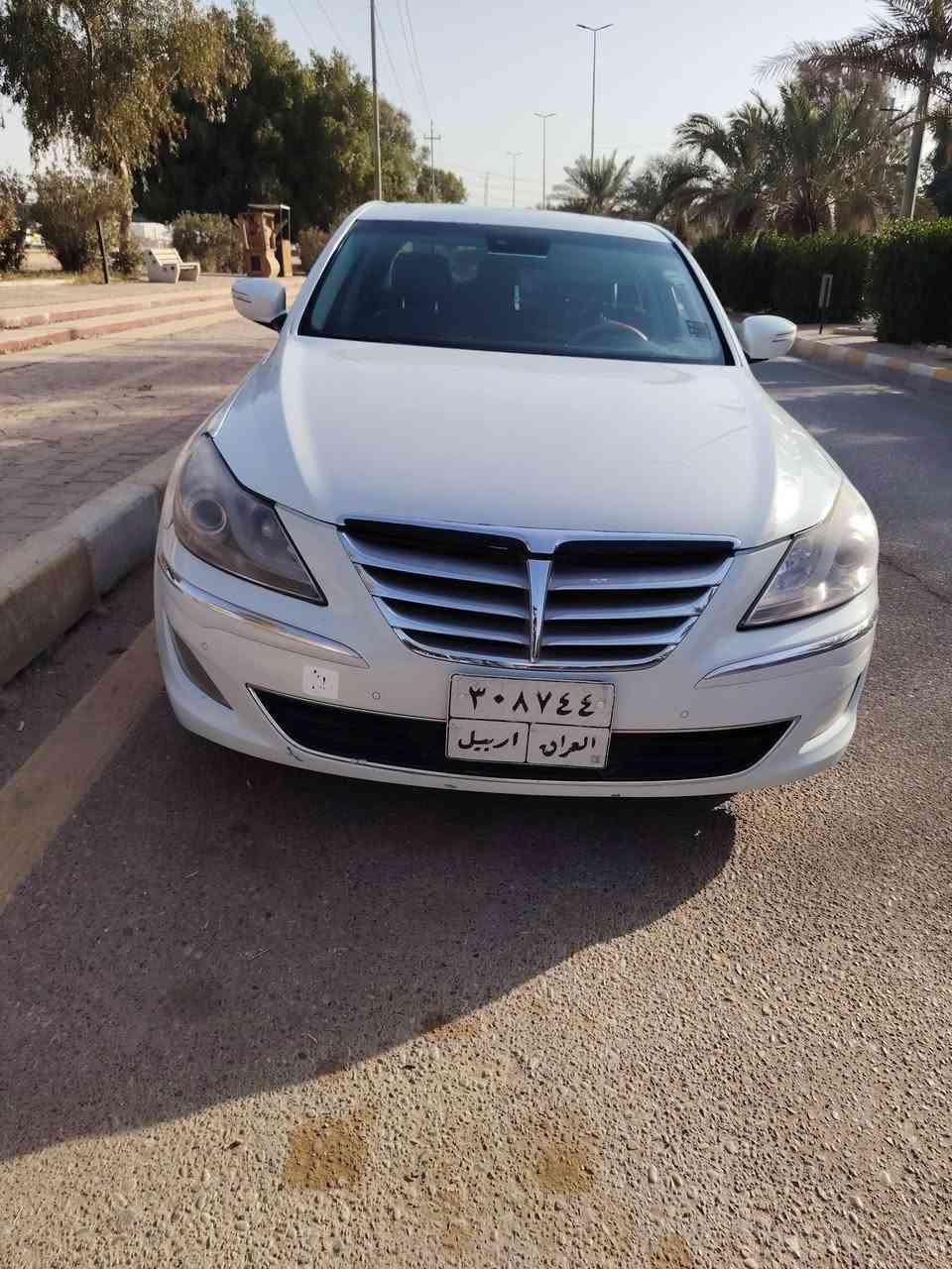 جنسز ٢٠١٣ خليجيه
محرك ٣٨٠٠ مكفول
رقم أربيل
بيها جاملغ أيسر أمامي مصبوغ
بدون دواخل بدون ايرباك
بيها بارد بالجاملغ الخلفي جوه قبق البانزين بدون صبغ 
وبارد بداية الجاملغ الإمامي  بدون صبغ
115
العماره
***********
