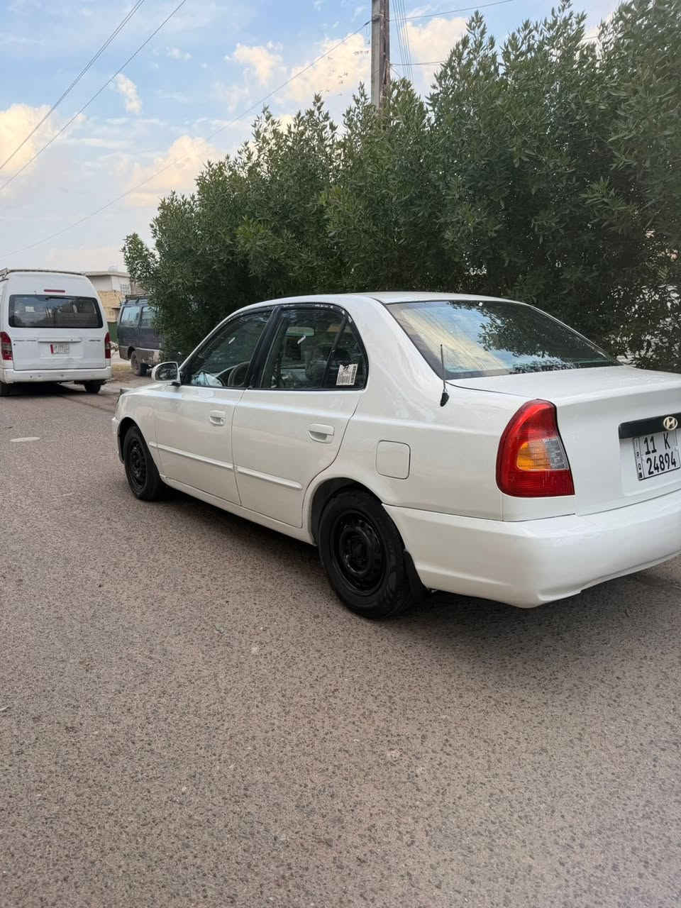 العزاز فيرنا مديل2001 سنويه جديدة كير مكينه جدد تبريد ثلج صدر مامي خلفي جديد تخم تاير جديد جاهزه  عله آخر حبايه كهربائيات كلها شغاله منضومه زنون جديده السعر 54 وبيها مجال نتصل وخادم مكلف بل نشر مكلف بل نشر العنوان بغداد البياع رقم الشرعي ***********
