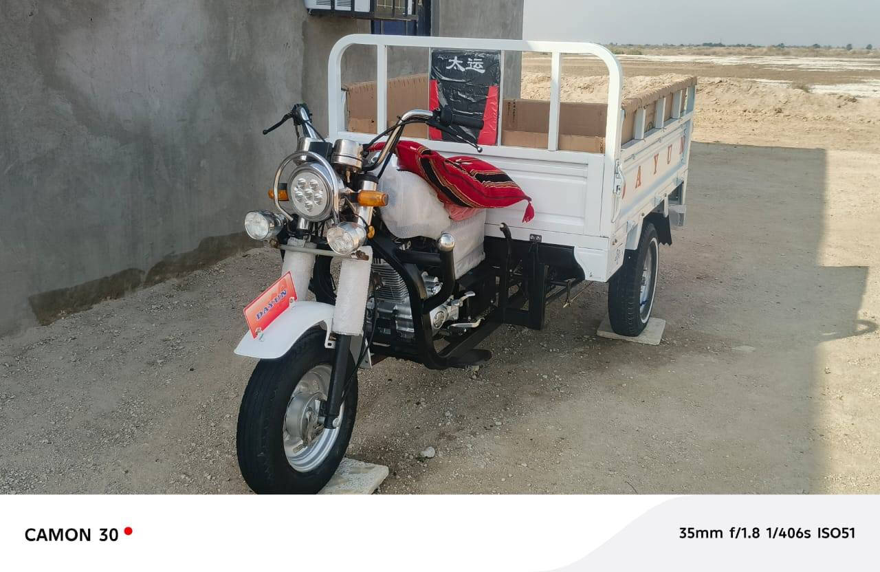 سلام عليكم ستوته دايون للبيع موديل 21اوراق اصولي مكينه كارتون على السحك بدي شخط ماء مشخوط السعر 2300وبيه مجال بسيط مكان ناصريه قريه العصريه ***********
