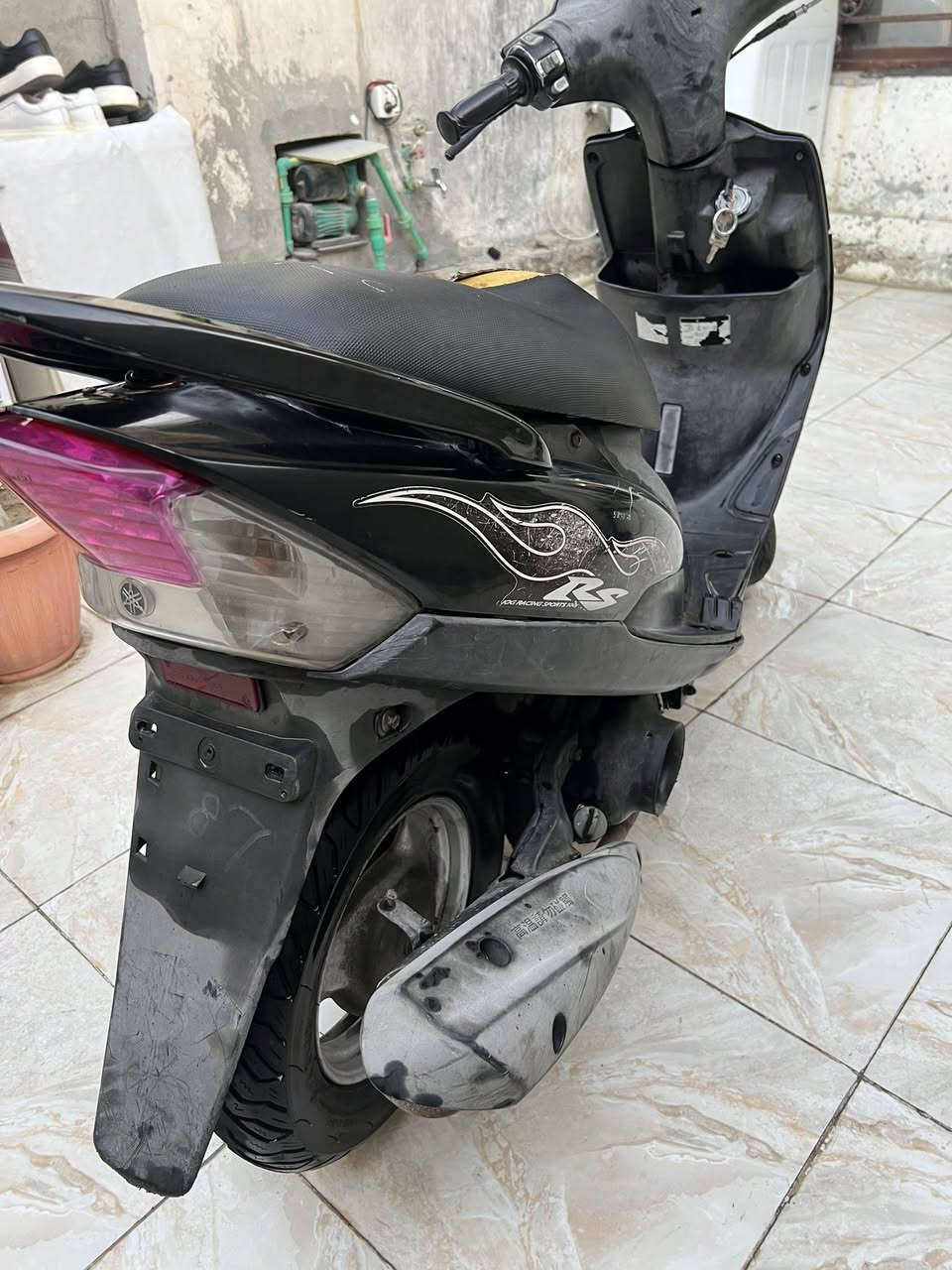السلام عليكم
دراجة ماكس عدلة 
الدراجة كاملة من كلشي بيها نواقص بصيطة 
السعر 600 
العنوان بغداد حي العامل
***********
