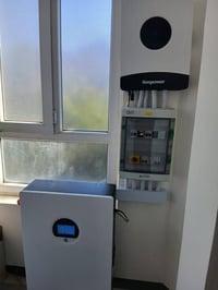 منظومة شمسية • انفيرتر Gospower 6 كيلوواط • بطارية 10kWh