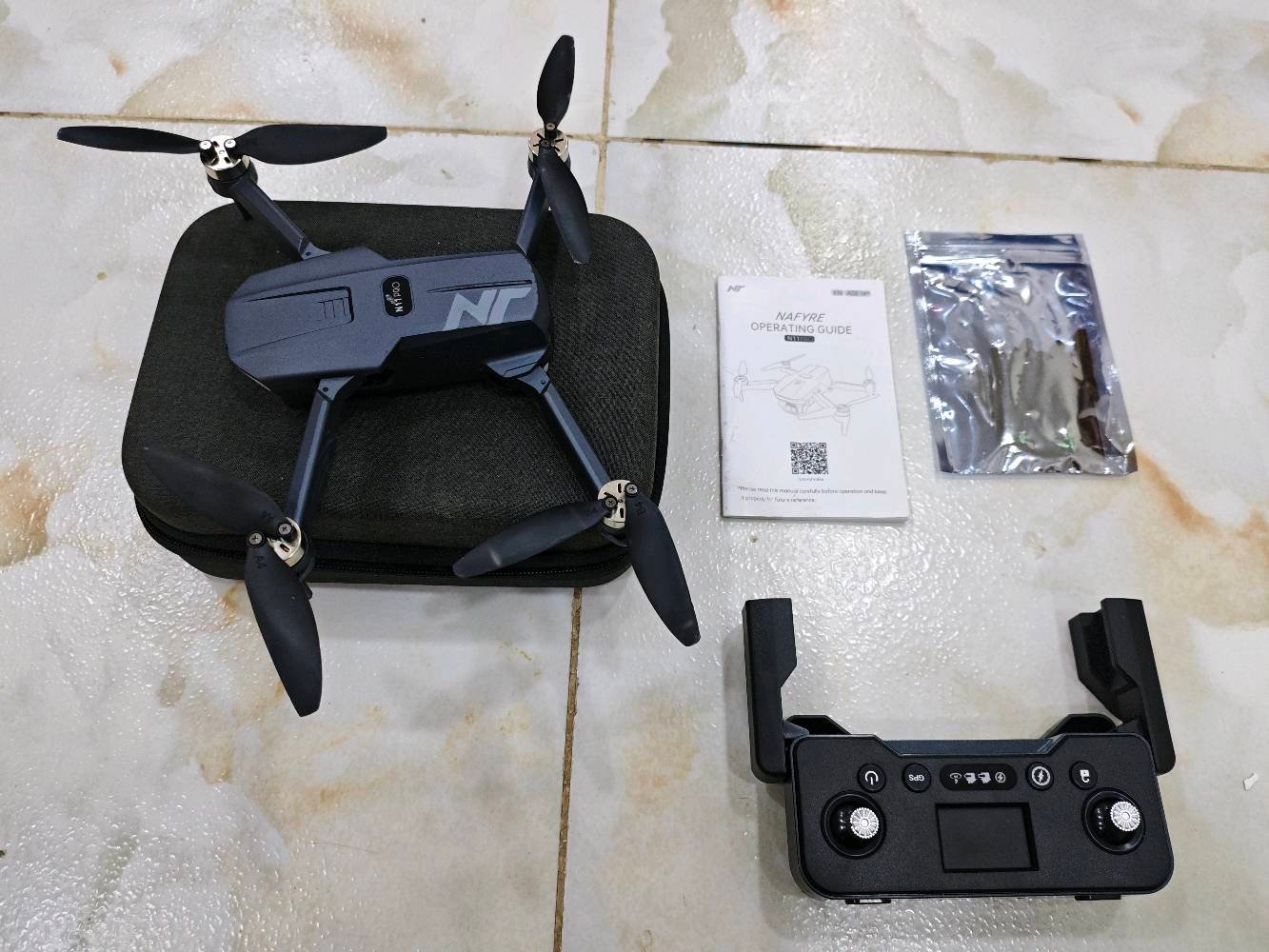 درون احترافي مديل n11pro كامل ملحقانه تصوير 4k حقيقي بطاريتين ريش احتياط وبراغي مامفتوحات من الجيس بعده بكارتونه سعره 150 وبي مجال