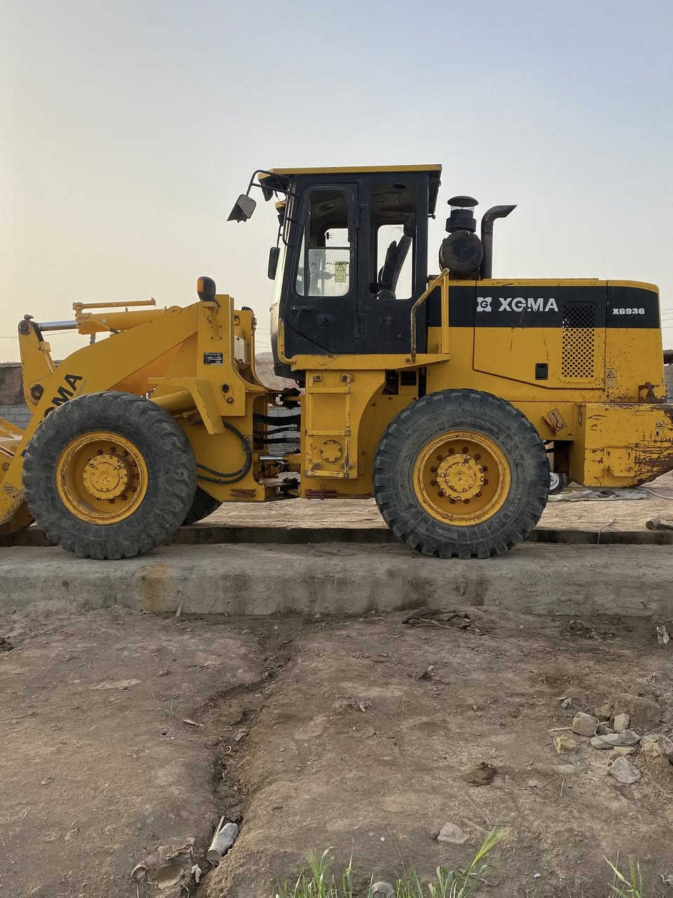 لبيع شفل صيني 36 اكس جيم محرك كمنز ١٠٢صل بدون رقام باقي حدادية شريكة حجري مكان ذي قار  سعر150 يرهم مراوس بكيه بنكو /***********////***********
