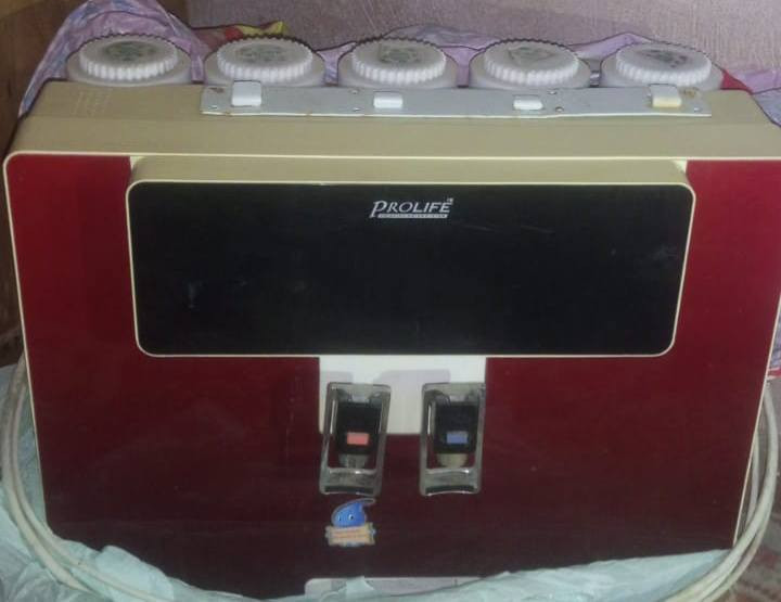 منضومه تصفيه مياه هستوني مشتريته صارلها 3اشهر اخت الجديده غراضها كامله وتصفيتها تخبل رايدتها ب400وبيها مجال التواصل *********** يوجد واتساب  المكان كربلاء طريق نجف كربلاء
