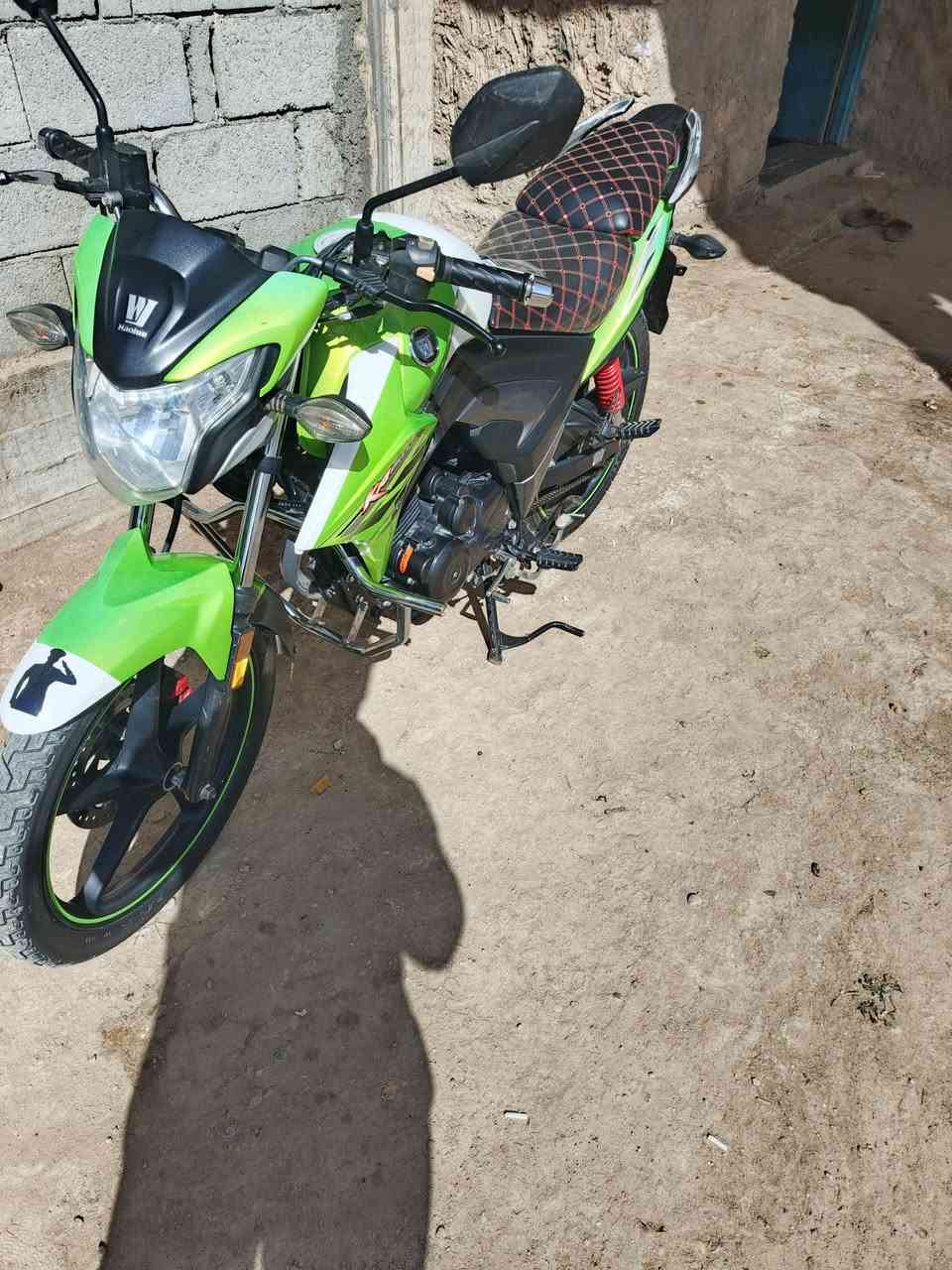 *********** مطار حاجي للبيع ب 18 سعره وبي مجال مقفول من كل شيء ومسجل
