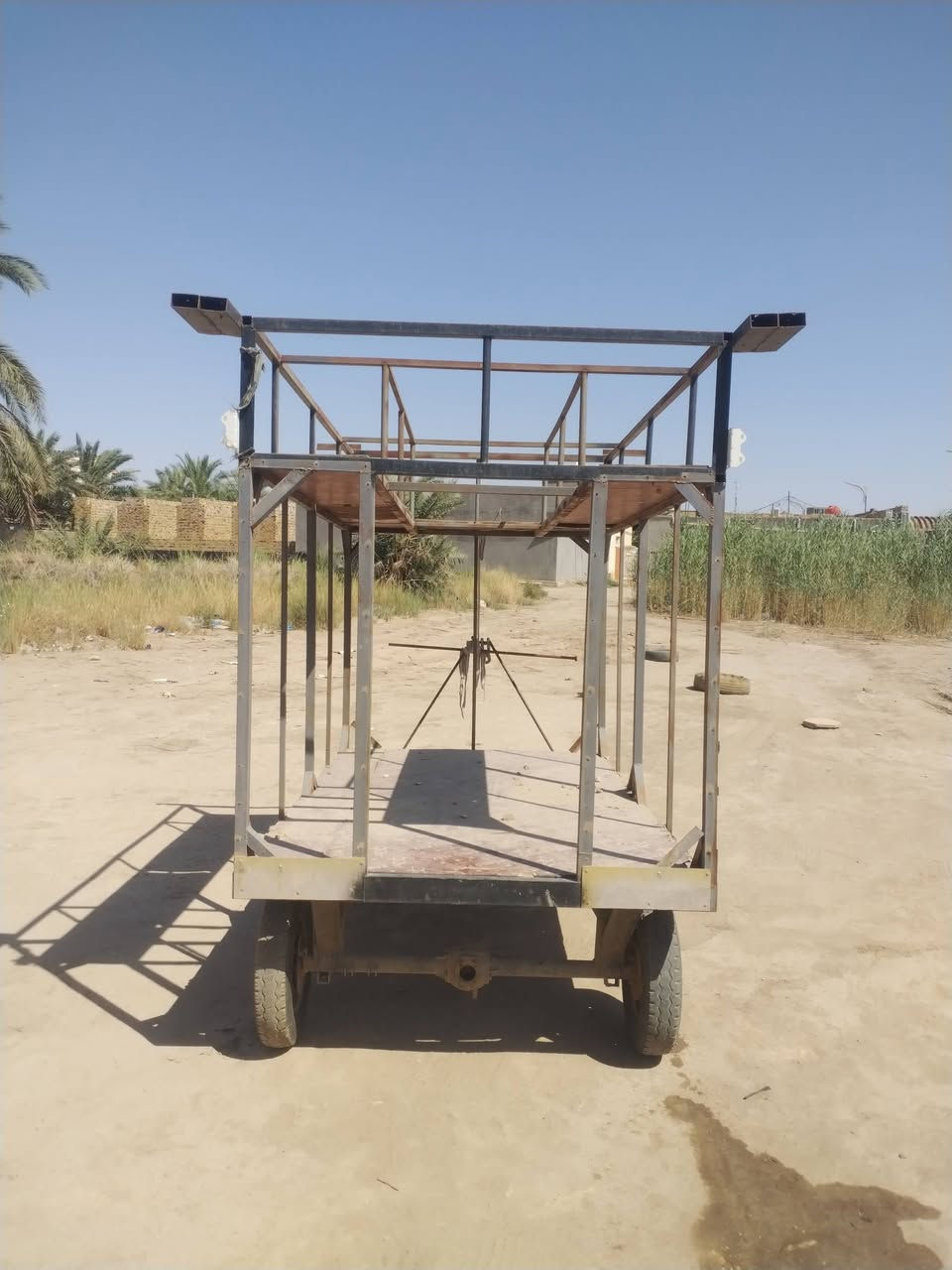 يا اللّٰه
سلام عليكم

عربانه موكب للبيع

السعر 600 و الشراي بي خير و يدلل

***********
