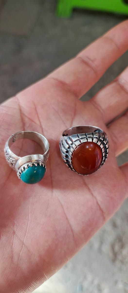 السلام عليكم خواتم للبيع عقيق يماني ونيشابوري صافي اثنينهن قديمات وخشنات مكاني بغداد مدينة الصدر للاستفسار عالخاص


**إذا كنت صاحب هذا الإعلان وتريد حذفه لأي سبب، رجاءا أرسل رسالة إلى الدعم الفني**