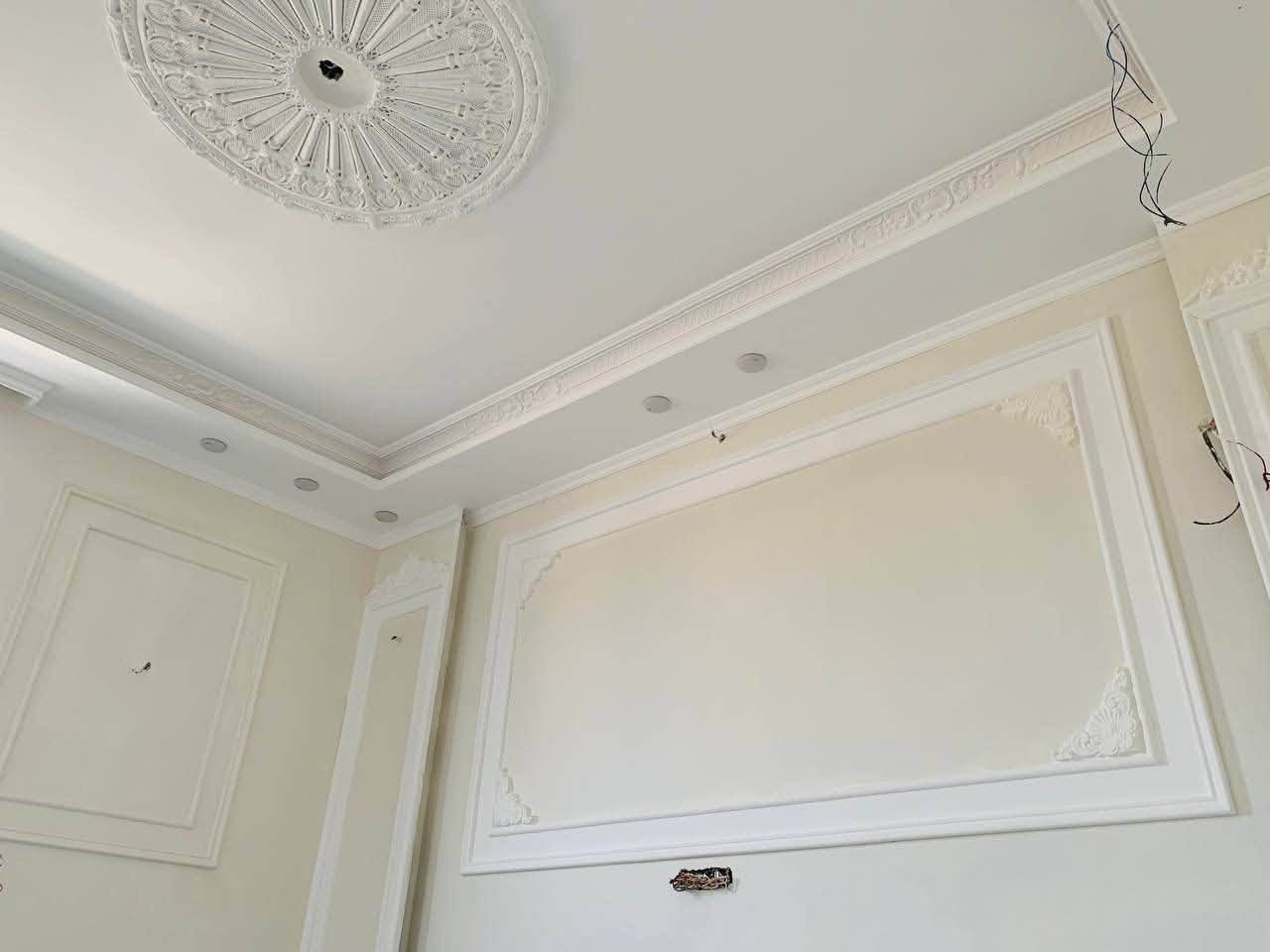�✨ بيتك يستحق الأفضل… والتميز يبدأ من هنا! ✨🏡

🎨 تريد تصبغ بيتك؟
🏠 تريد ديكورات عصرية تضيف فخامة وأناقة؟
إذن لا تتعب نفسك بالبحث… سجاد صديق وكريم حسن جاهزين ينفذون حلمك بأعلى جودة.

✅ صبغ داخلي وخارجي باحترافية عالية
✅ ديكورات جبسن بورد بأحدث التصاميم
✅ بديل الخشب الفاخر
✅ بديل الرخام بأجمل اللمسات
✅ تنفيذ واجهات فوم وديكورات عصرية مميزة
✅ نجيبلك أحدث التصاميم… وأنت تختار اللي يعجبك

⭐ شغل درجة أولى… وتشطيب يرضيك، وبأسعار تناسب الجميع.

🤝 تخفيضات خاصة لعوائل الشهداء وذوي الدخل المحدود، تقديرًا ووفاءً لهم.

📢 لا تخاطر ببيتك مع أي شخص…
اختَر الخبرة… واختَر الإبداع… وخلي بيتك يحچي عن ذوقك.

📞 للحجز والاستفسار راسل الصفحة أو اتصل 
سجاد صديق. ***********
كريم حسن. ‭***********‬
